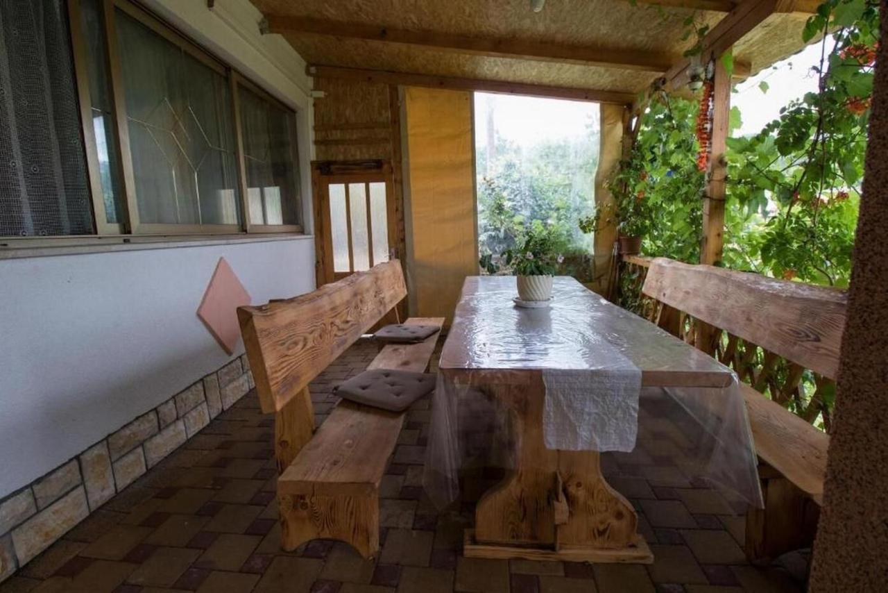 Apartments Zeljka Mundanije エクステリア 写真